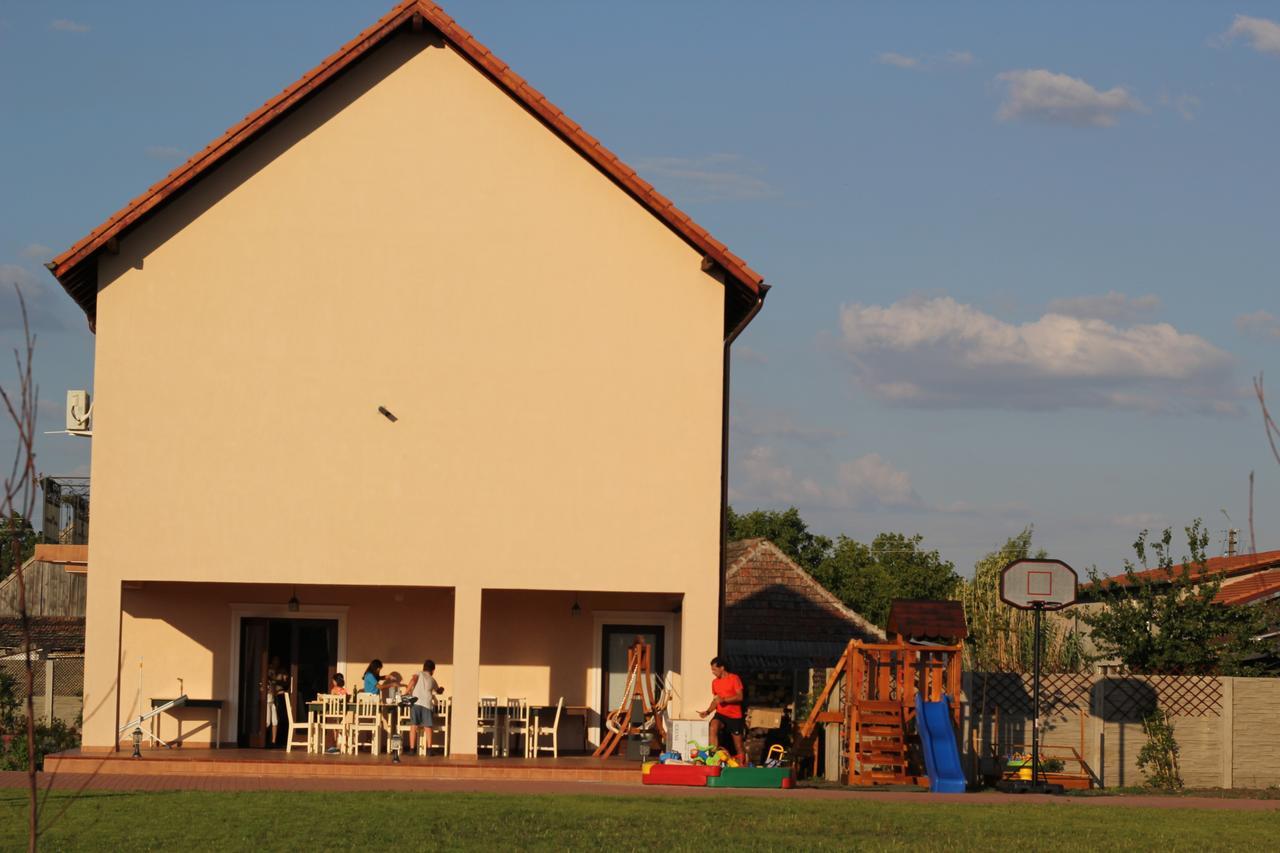Pensiunea Gradina Verde Becicherecu Mic Exterior foto